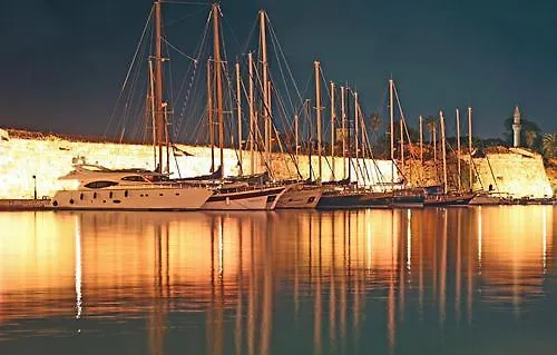 Nitsa شقة فندقية 3*