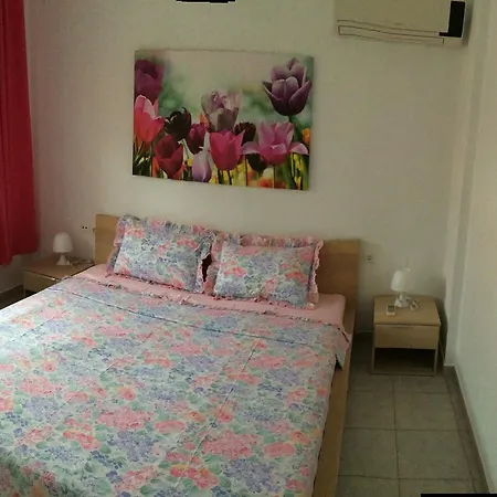 Hotel apartamentowy Nitsa