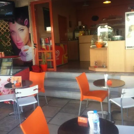 Ξενοδοχείο με διαμερίσματα Nitsa 3*